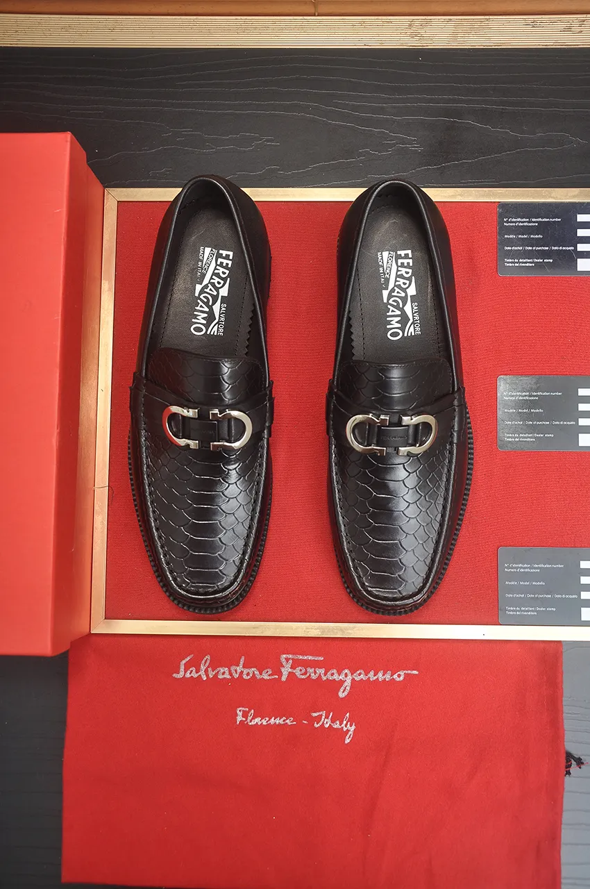 Men's Men's Shoes💰560💶[[HERMES]] (High-end Niuli) New 🍀 HERMES - top version of Ferragamo's classic casual leather shoes! Made of imported original cowhide, the inner top layer is comfortable cowhide lining! Original wear-resistant rubber outsole! High quality products! Code number 38-45 (45 customized)